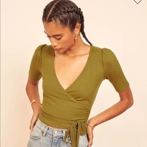 Reformation Rosebud Top in Pear